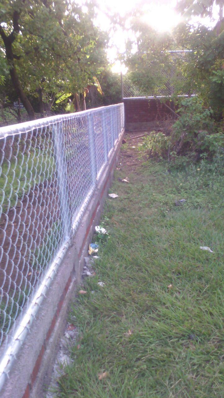 Construccion Muro Perimetral Parte Poniente