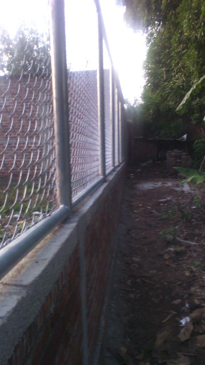 Construccion Muro Perimetral Parte Poniente