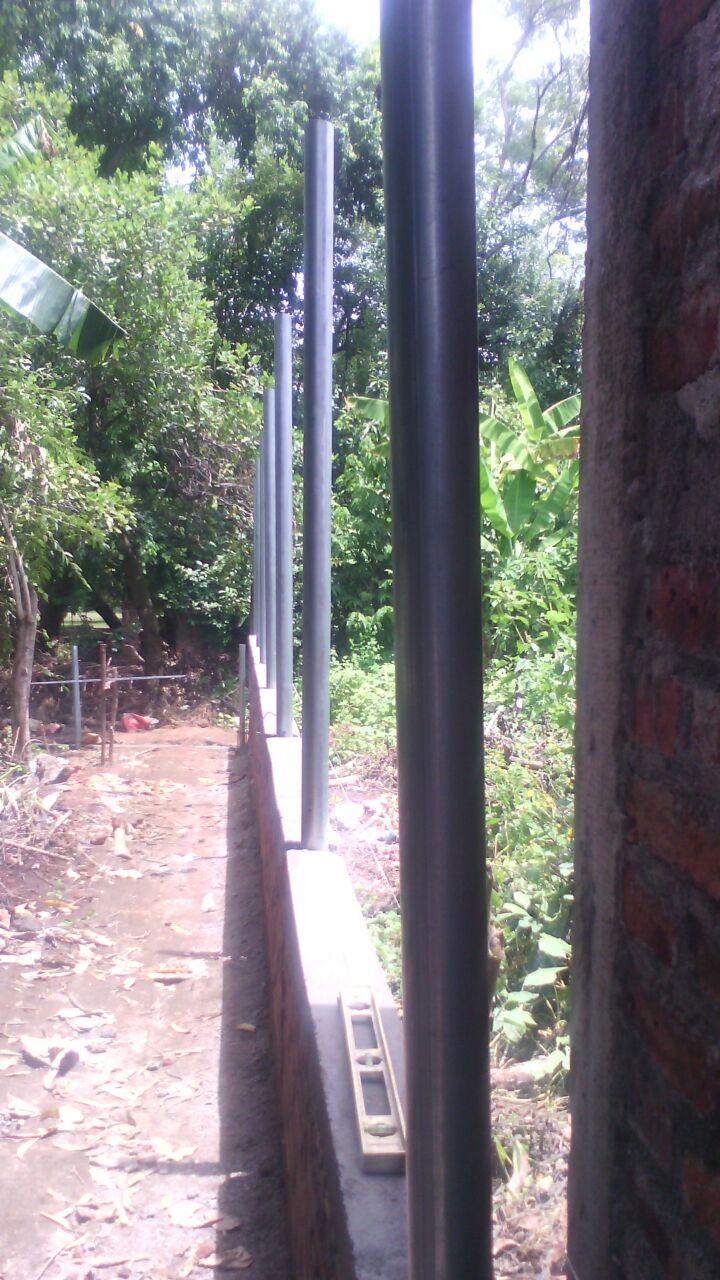 Construccion Muro Perimetral Parte Poniente