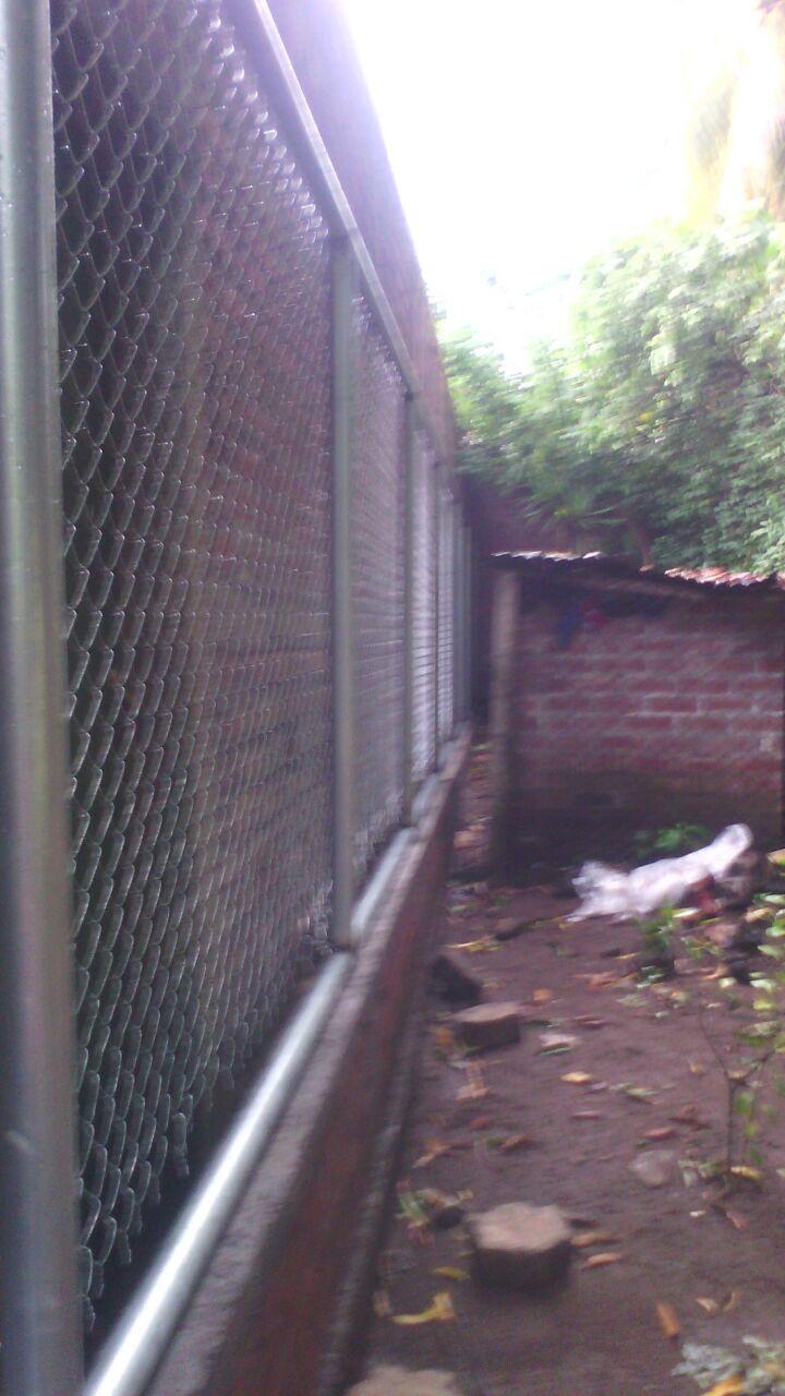 Construccion Muro Perimetral Parte Poniente